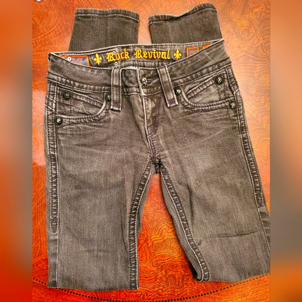 Rock Revival Black Patti Skinny Leg Jeans. waist-26 rise-9 in
Inseam-31